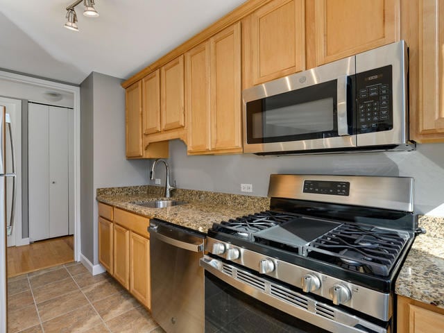 Building Photo - 1 E Scott St