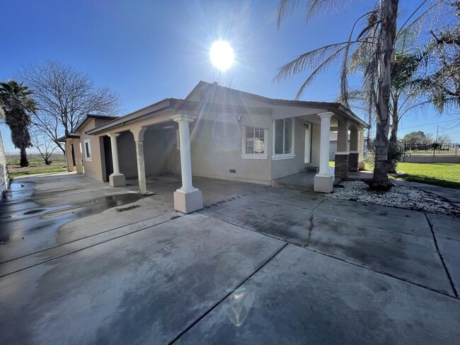 Building Photo - 8302 Bailey Rd