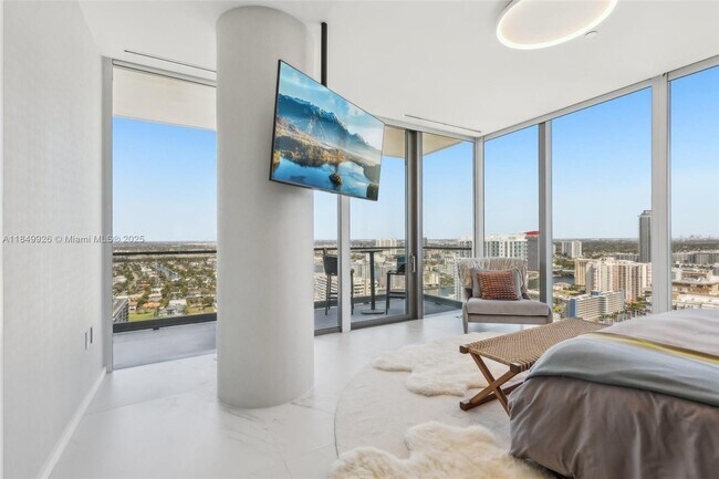 Building Photo - 2000 S Ocean Dr