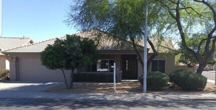 Building Photo - COMING SOON!! LOCATION! LOCATION! LOCATION! LOVELY 3 BEDROOM, 2.0 BATH SINGLE FAMILY HOME!