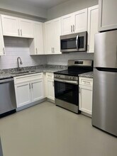 Building Photo - PULASKI LOFTS