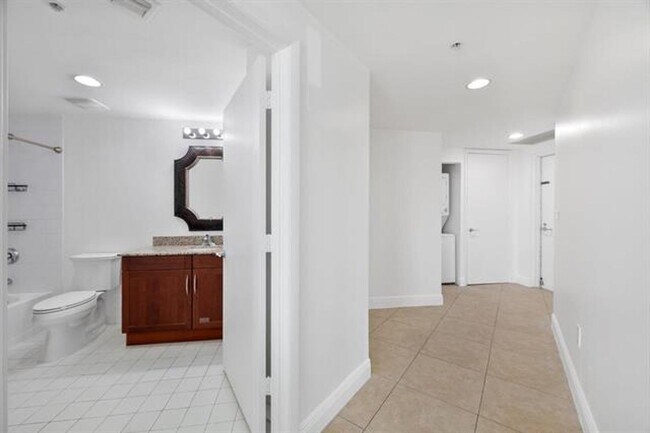 Building Photo - 7270 SW 88th St