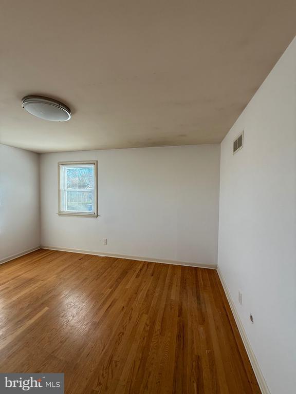 Building Photo - 606 Wyoming Ave