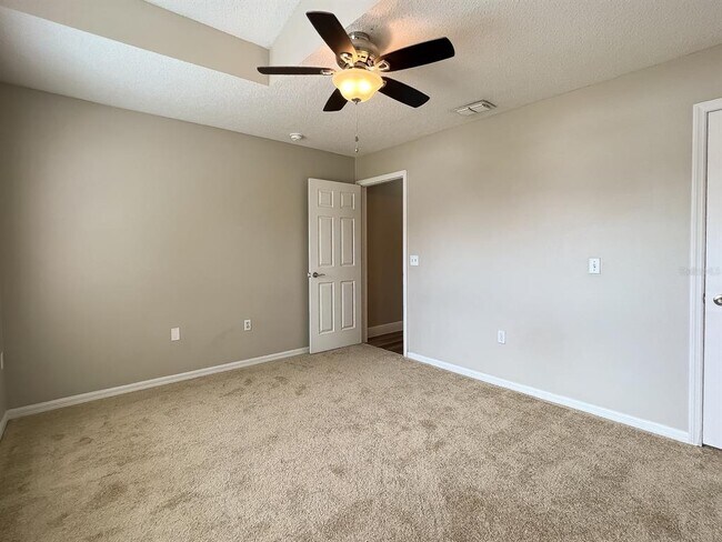 Building Photo - 522 Grand Royal Cir