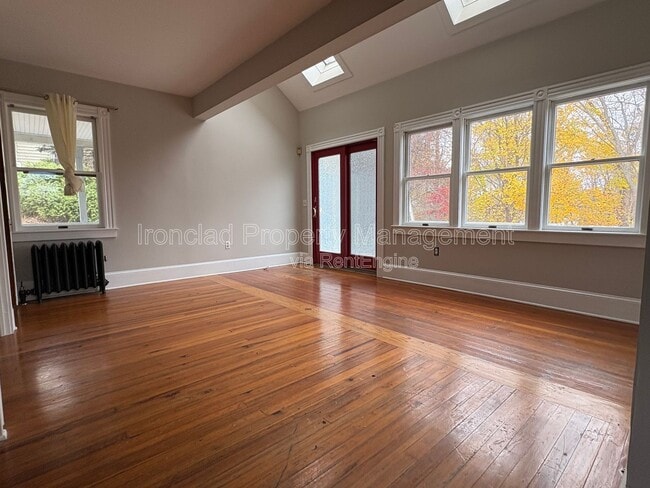 Building Photo - 15 Omo St