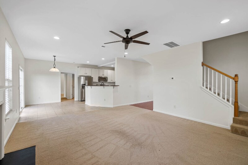 Building Photo - 4019 Cadence Dr