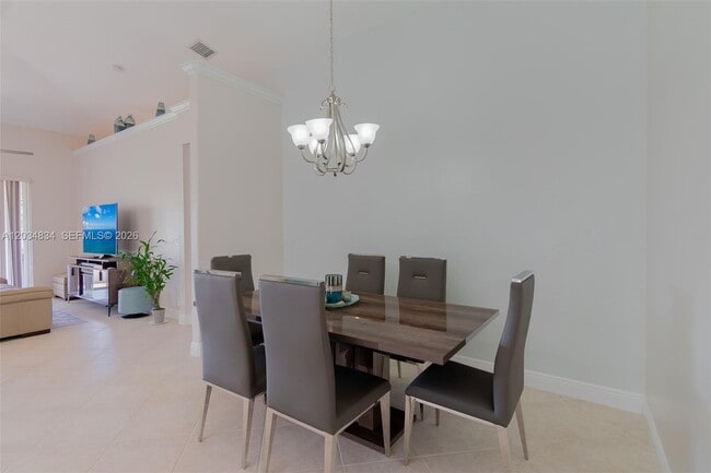 Building Photo - 2675 Clipper Cir