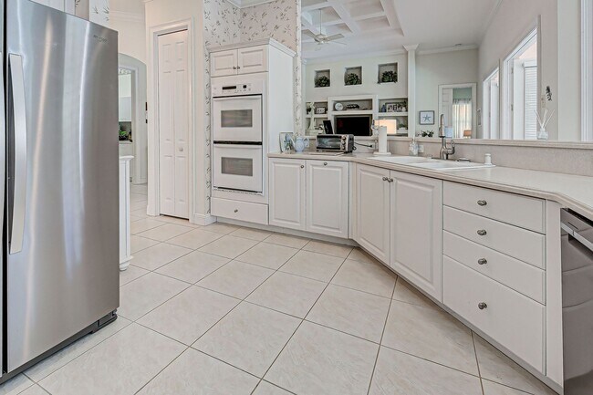 Building Photo - 3br/2ba Pool Home in Venetia