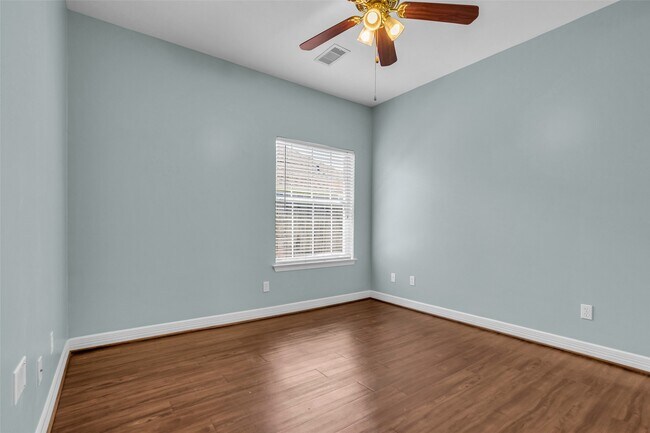 Building Photo - 13198 Lazy Ln