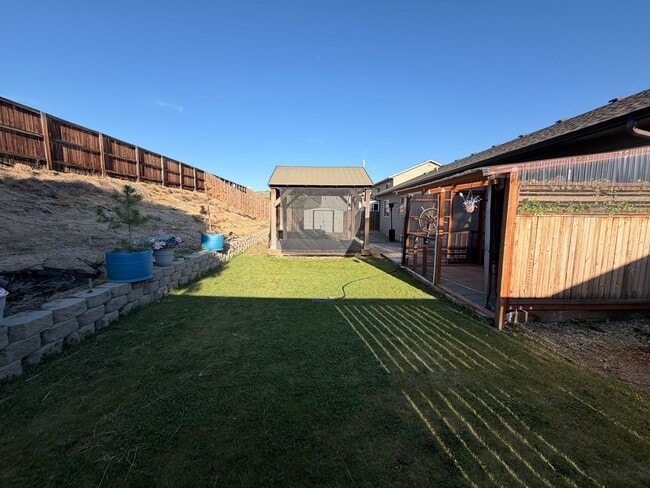Building Photo - Now renting 3 bedroom House