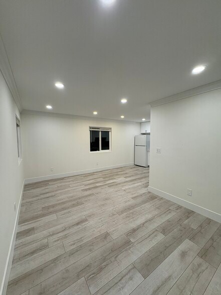 Building Photo - 4617 Del Monte Ave