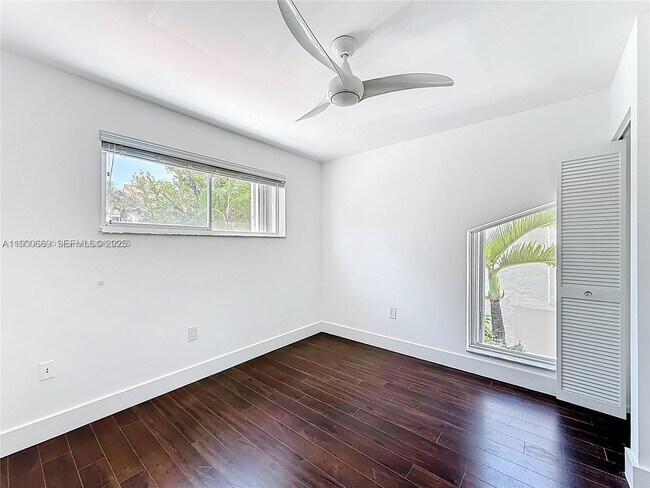 Building Photo - 3769 NE 209th Terrace