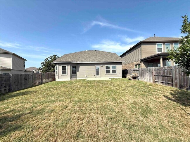 Building Photo - 301 Bright Star Ln