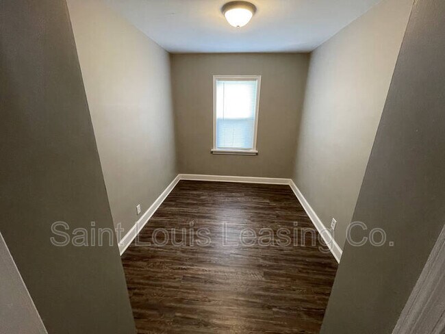 Building Photo - 1629 Talisman Ln
