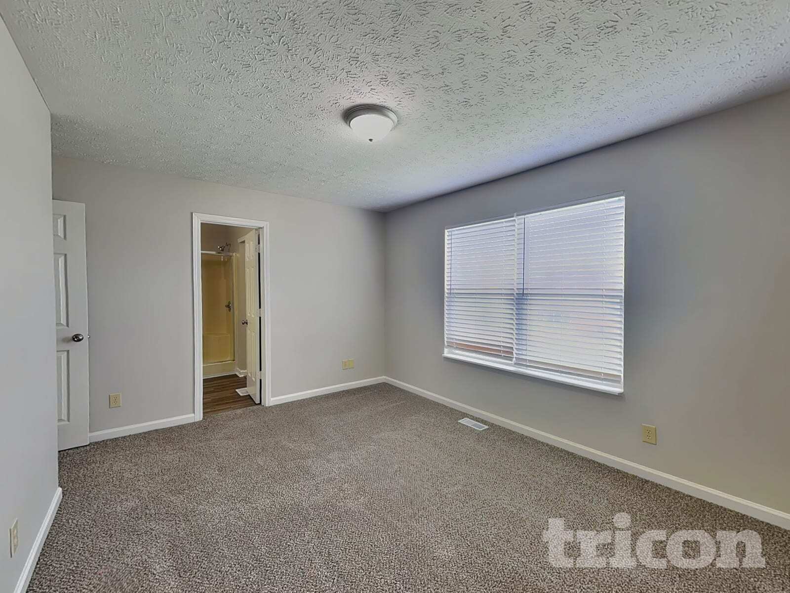 Building Photo - 5328 Waterton Lakes Dr