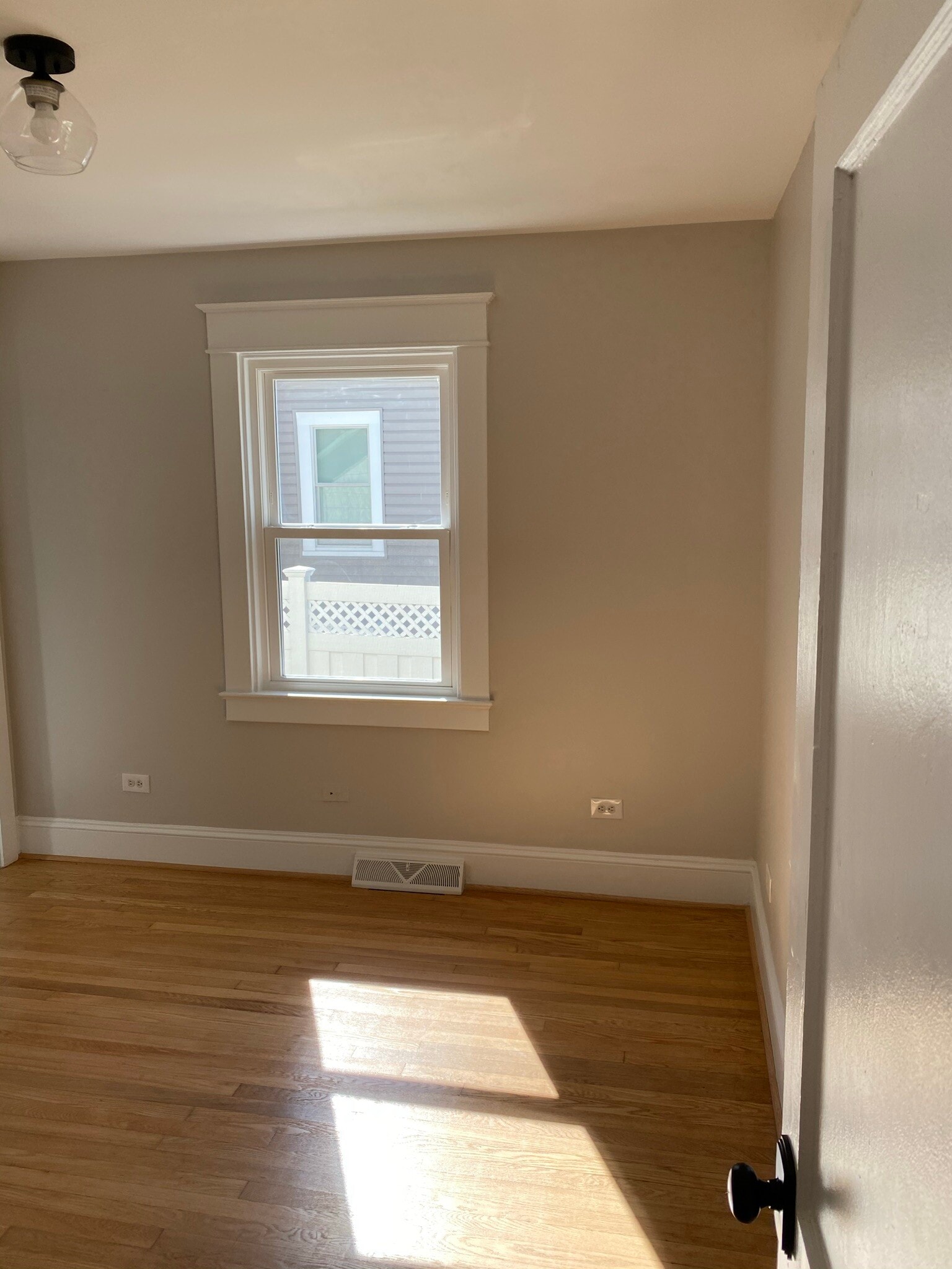 Front bedroom - 613 Blenheim Ave