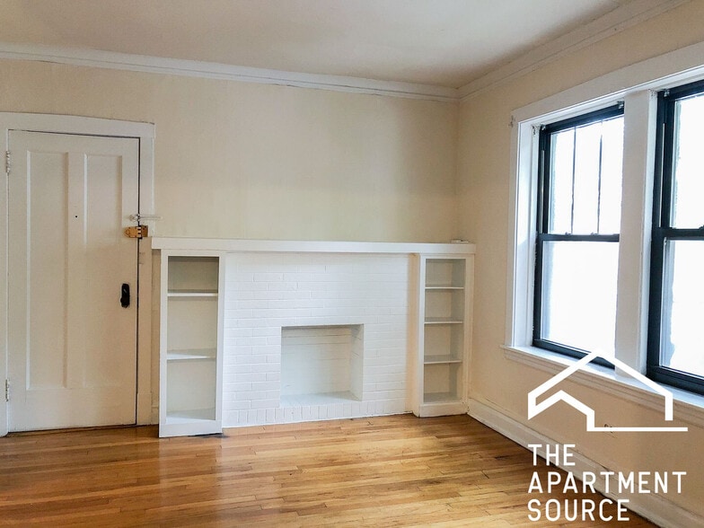 Building Photo - 2606 W Gunnison St