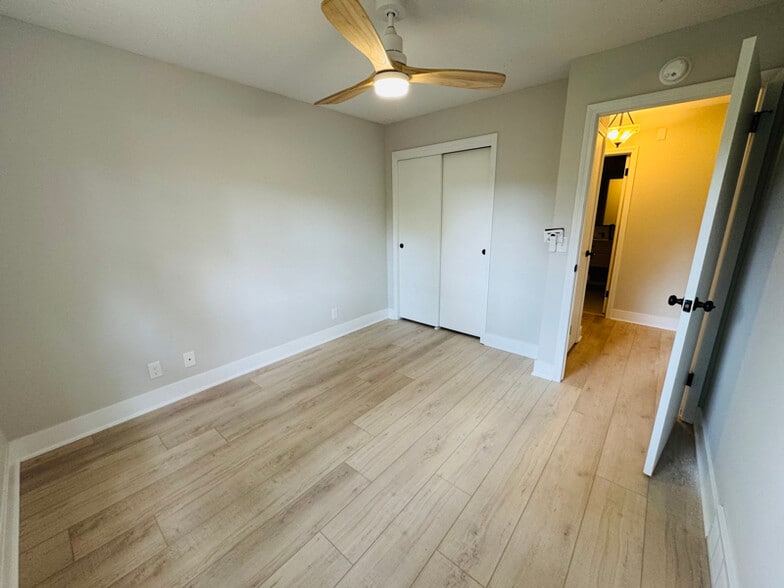 Building Photo - 5800 Ponderosa Dr