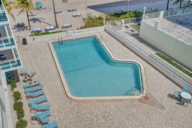 Building Photo - 3430 Galt Ocean Dr