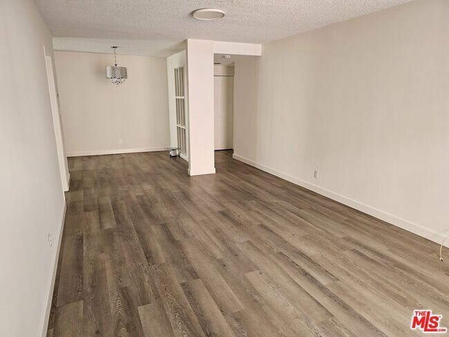 Building Photo - 4255 5th St
