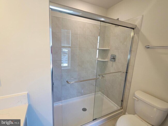 Building Photo - 762 Union St