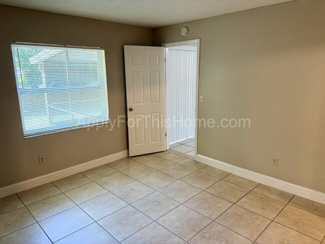 Building Photo - Single Family Home - Carrollwood Area