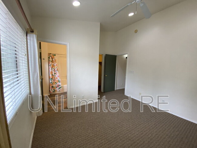 Building Photo - 1324 E Chubs Way
