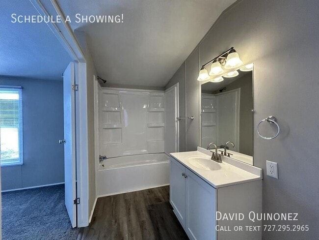 Building Photo - 2737 W Washington Center Rd