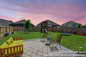 Building Photo - 138 Red Oak