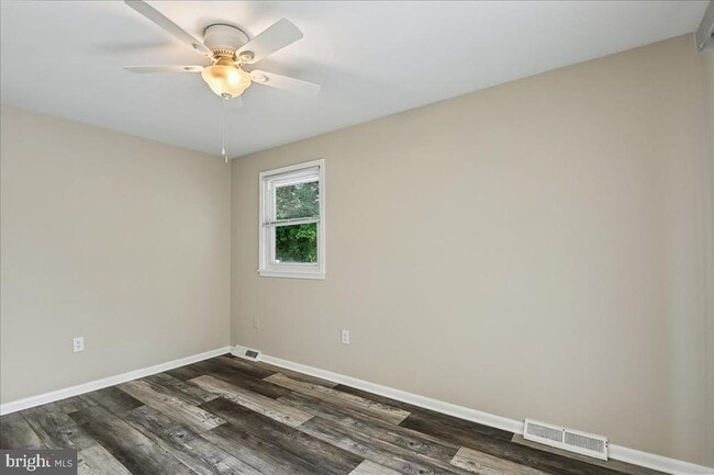 Building Photo - 7660 Turnbrook Dr