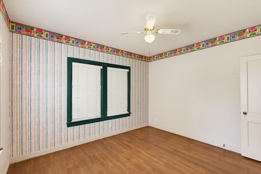 Building Photo - 2717 S 11th St