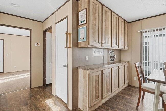 Building Photo - Fully Furnished 3-Bed, 2-Bath Home in Gated Community – Move-In Ready!