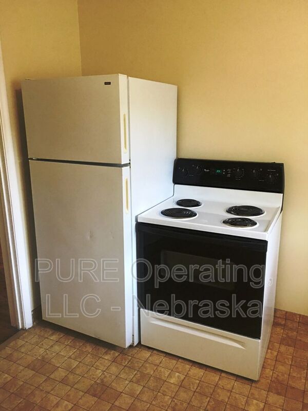 Building Photo - 210 N 32nd Ave