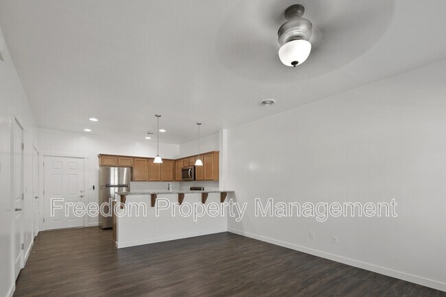 Building Photo - 11213 W Gabrielle Dr