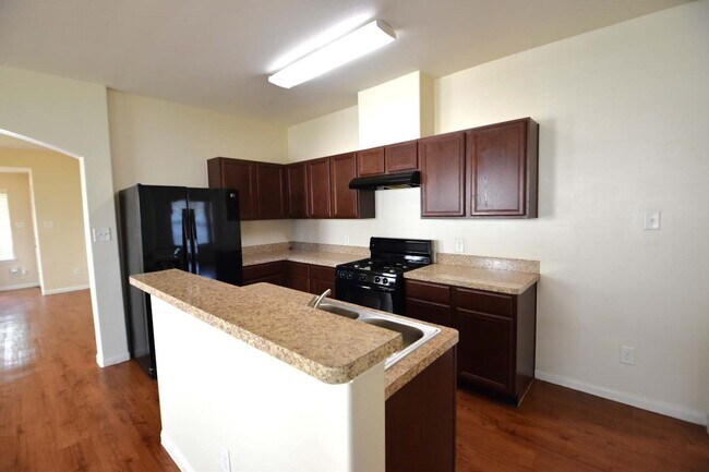 Building Photo - 18743 N Lyford Dr