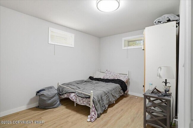 Building Photo - 12 Rockway Ct