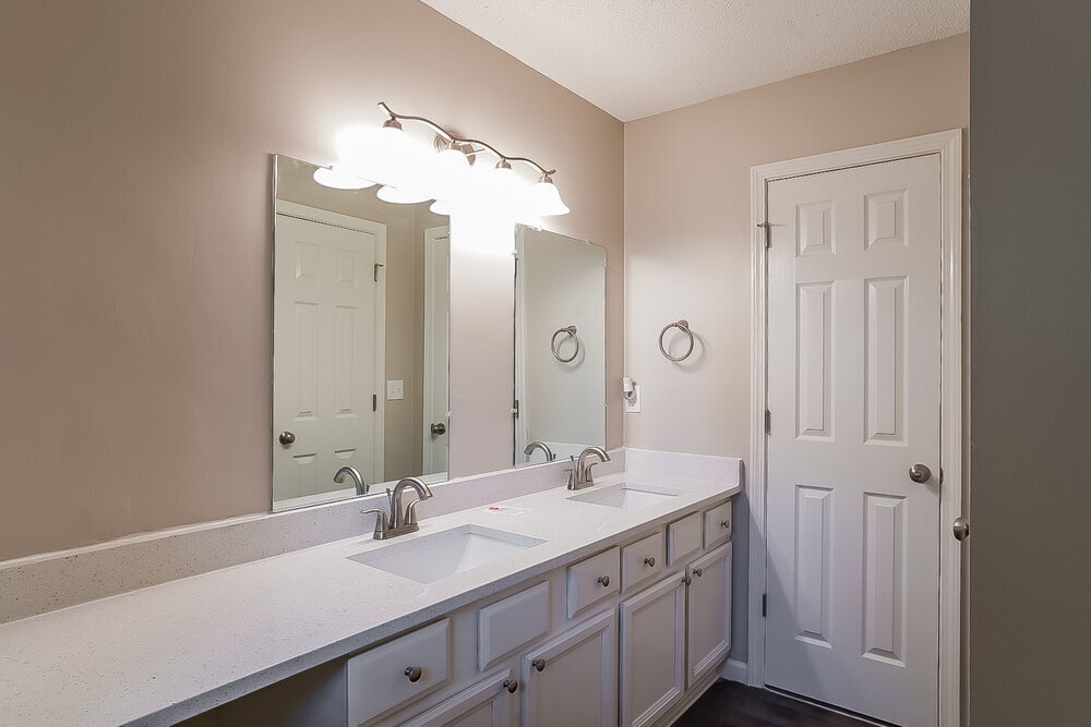 Building Photo - 76 Villa Rosa Dr