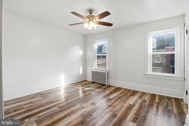 Building Photo - 819 E Marion St