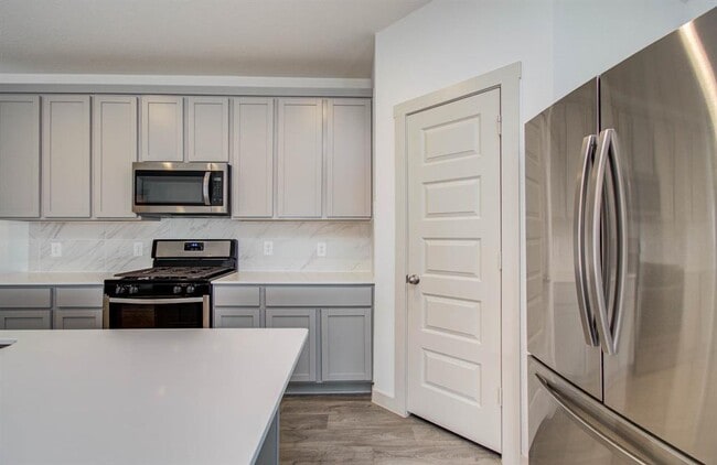 Building Photo - 14543 Rain Tree Dr