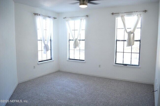 Building Photo - 12700 Bartram Park Blvd