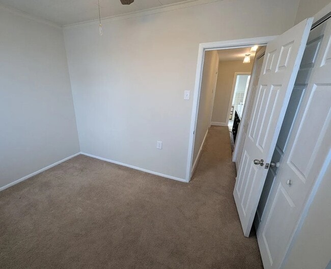 Building Photo - 5111 Worth St