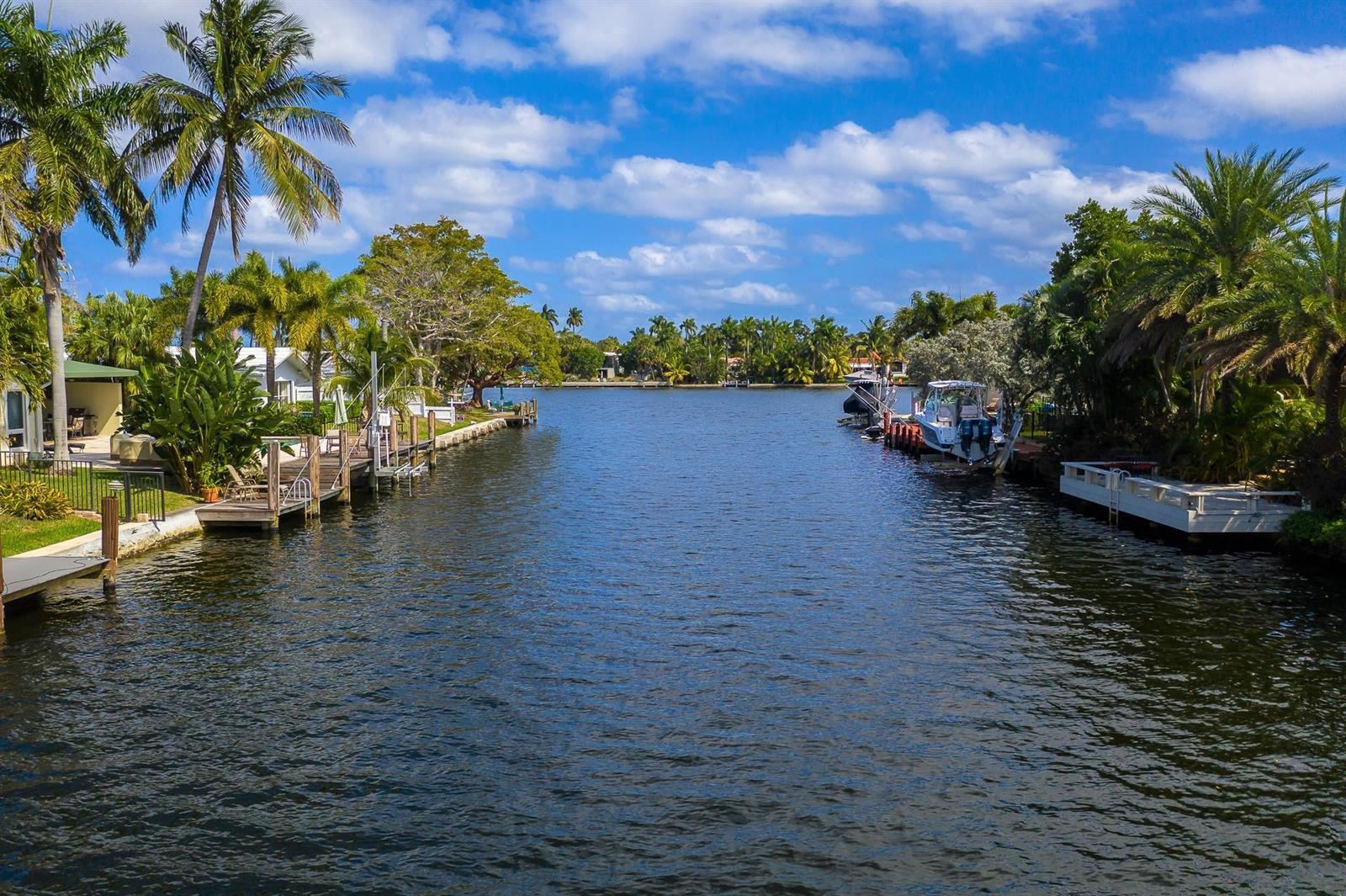 Building Photo - 2213 NE 16th St