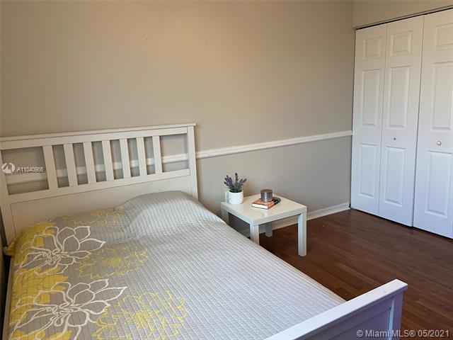 Building Photo - 7026 SW 164th Ct