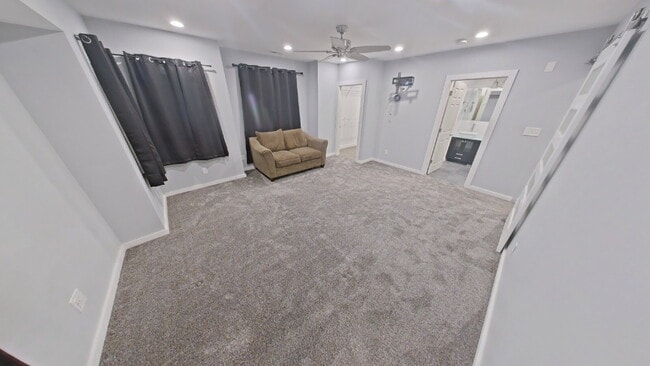 Building Photo - "Stunning 4-Bedroom Birmingham Home with 5 Full Baths, Granite Elegance, and a Finished Basement!"