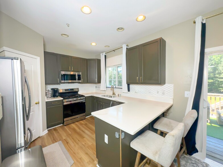 Building Photo - 15507 Pocopson Creek Way