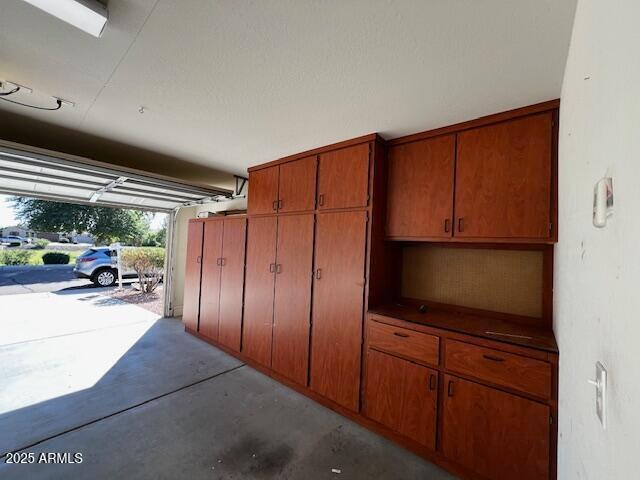 Building Photo - 18410 W Lundberg St