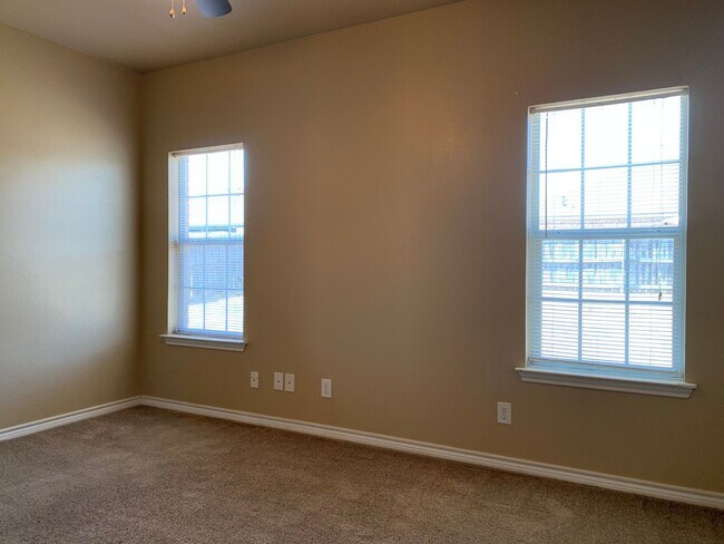 Building Photo - 3033 Palomino Trail