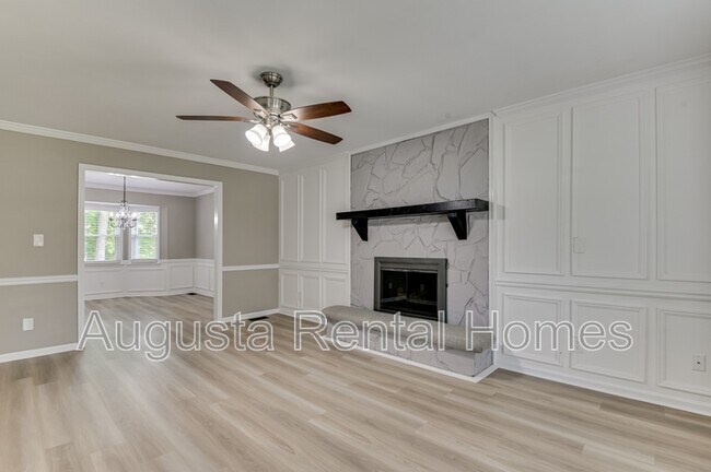 Building Photo - 454 Windtree Pl