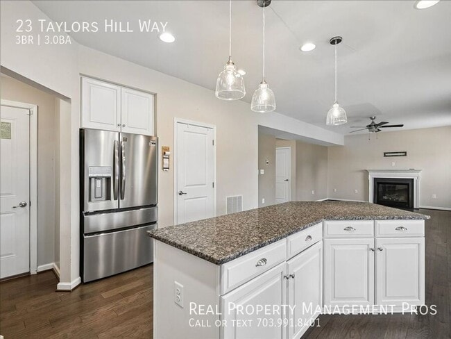 Building Photo - 23 Taylors Hl Wy