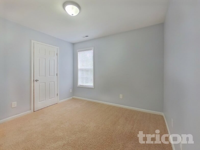 Building Photo - 212 Brookstone Dr